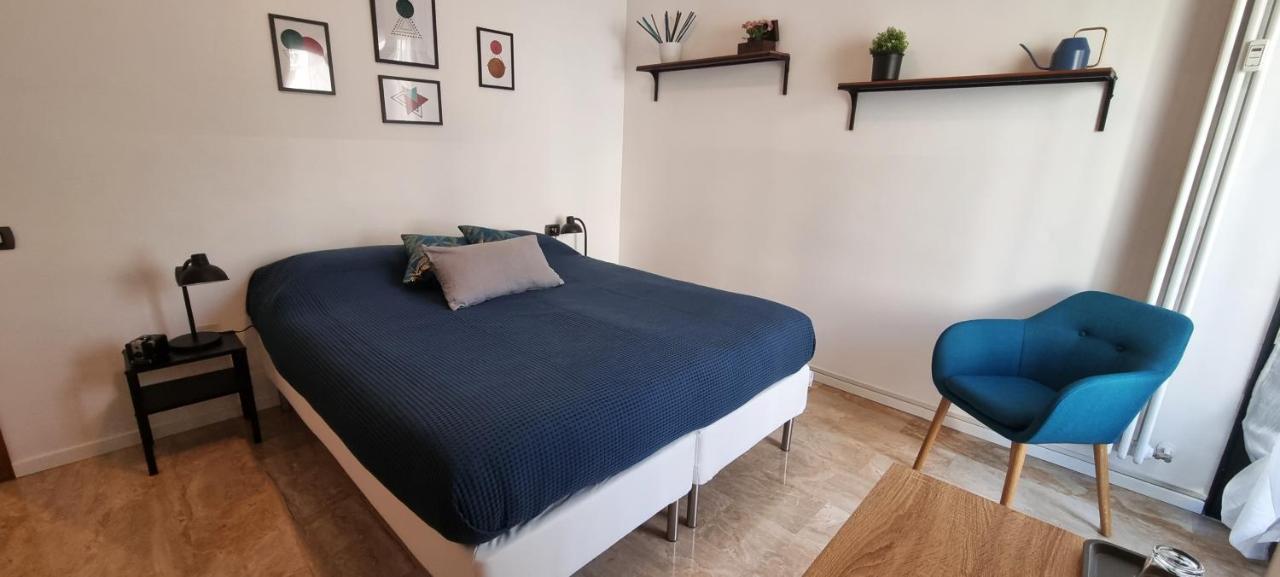 Guesthouse Tree Rooms Industrial Bergamo Bagian luar foto