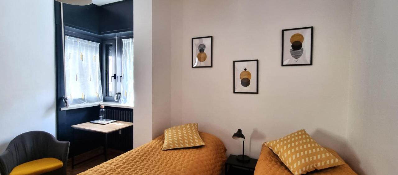 Guesthouse Tree Rooms Industrial Bergamo Bagian luar foto